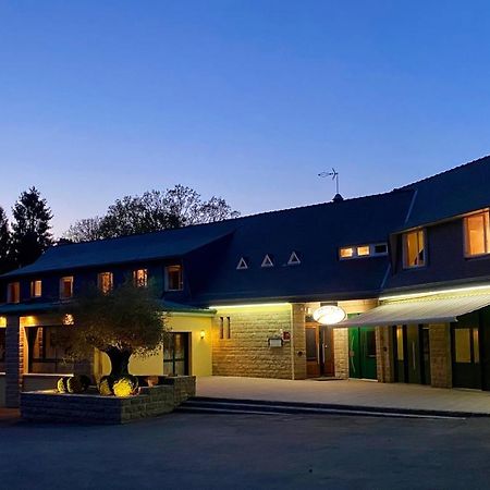 Hotel Roc Land Les Portes du Coglais Eksteriør billede