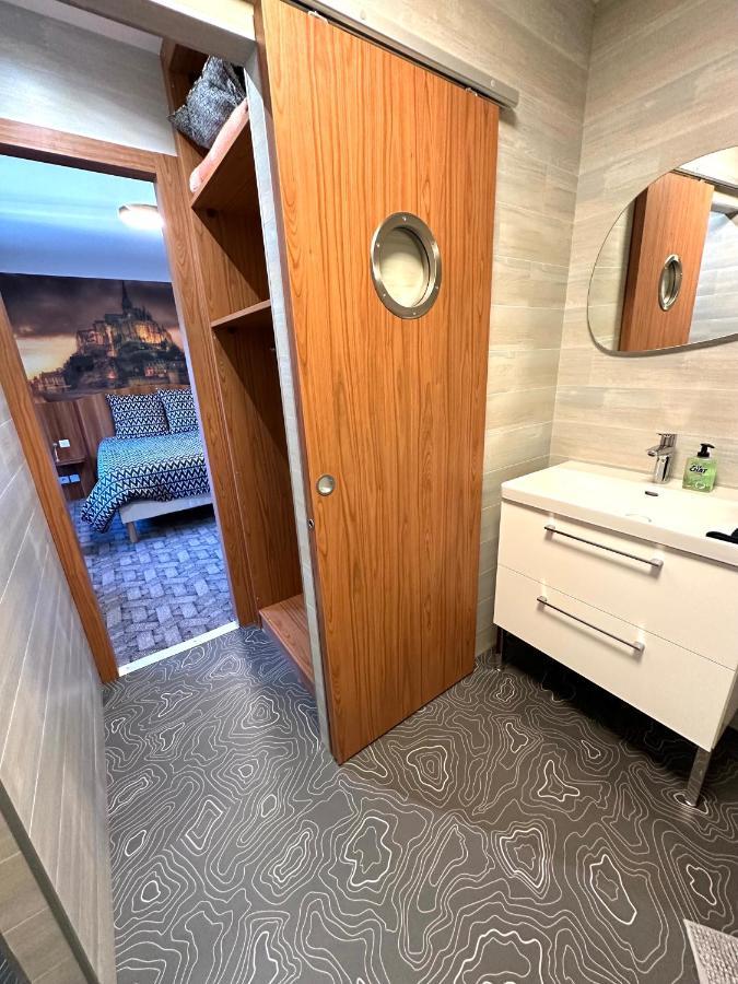 Hotel Roc Land Les Portes du Coglais Eksteriør billede