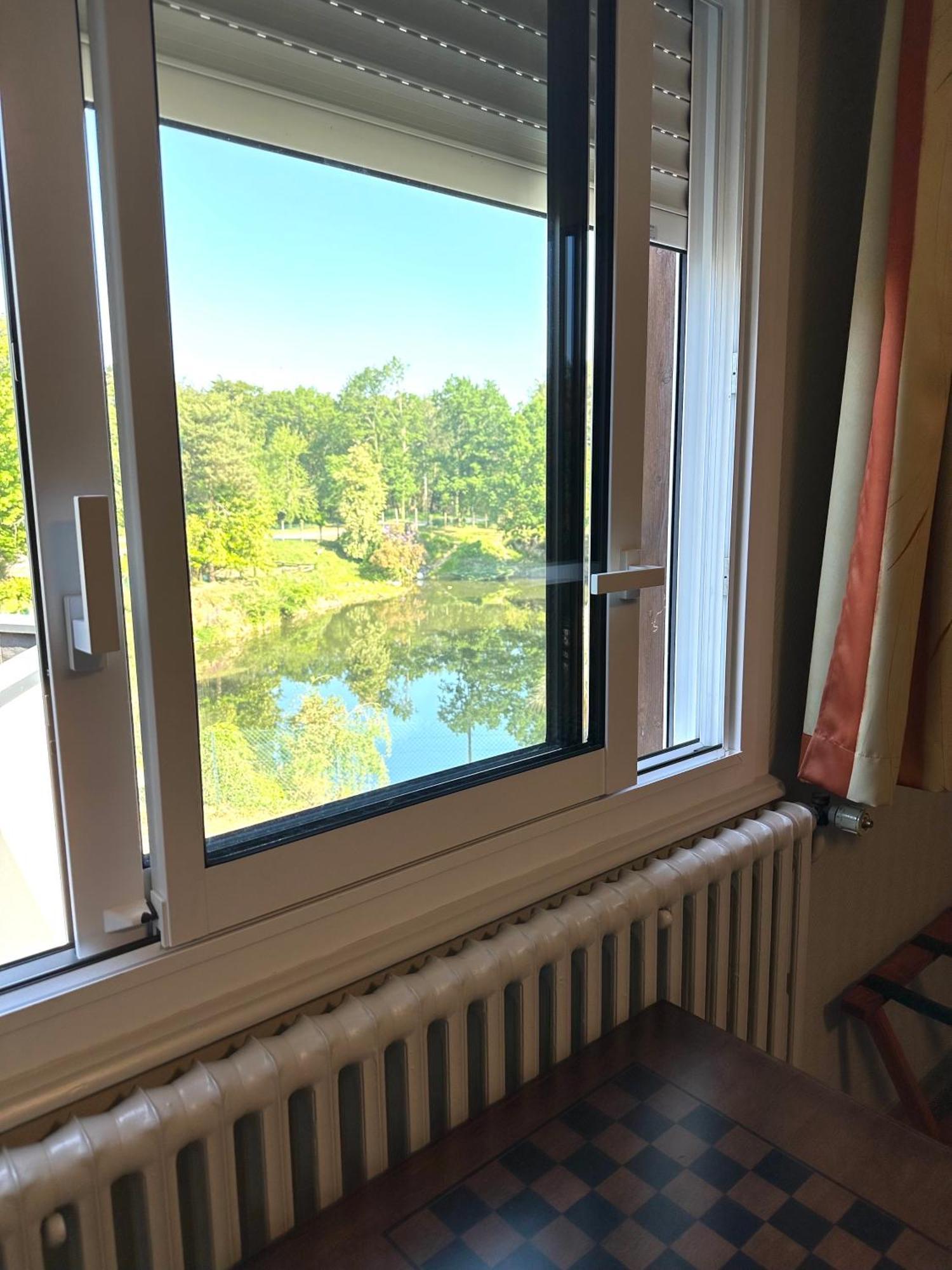 Hotel Roc Land Les Portes du Coglais Eksteriør billede