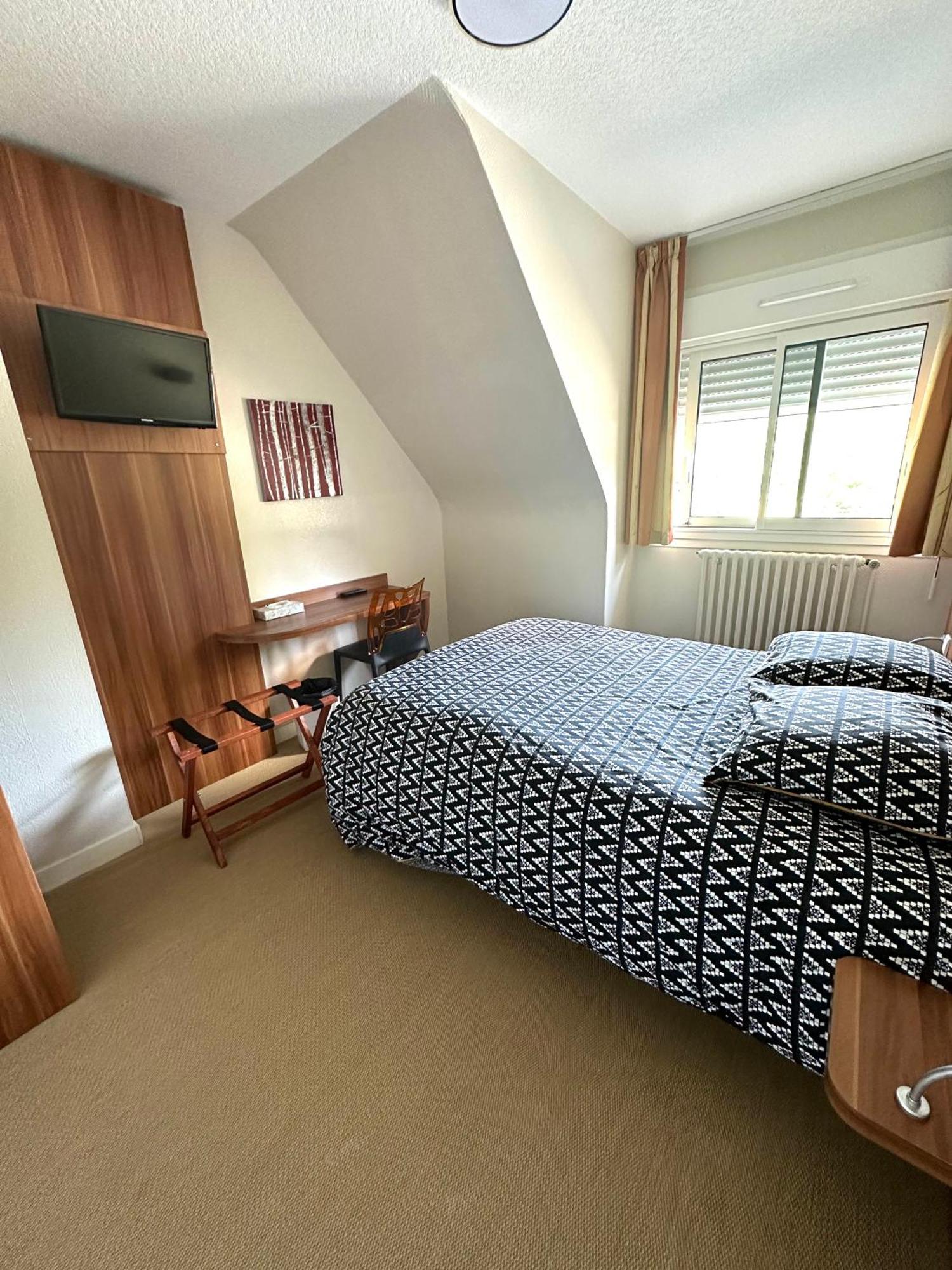 Hotel Roc Land Les Portes du Coglais Eksteriør billede